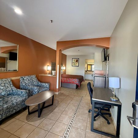 Weslaco Inn - Weslaco/Mercedes Экстерьер фото