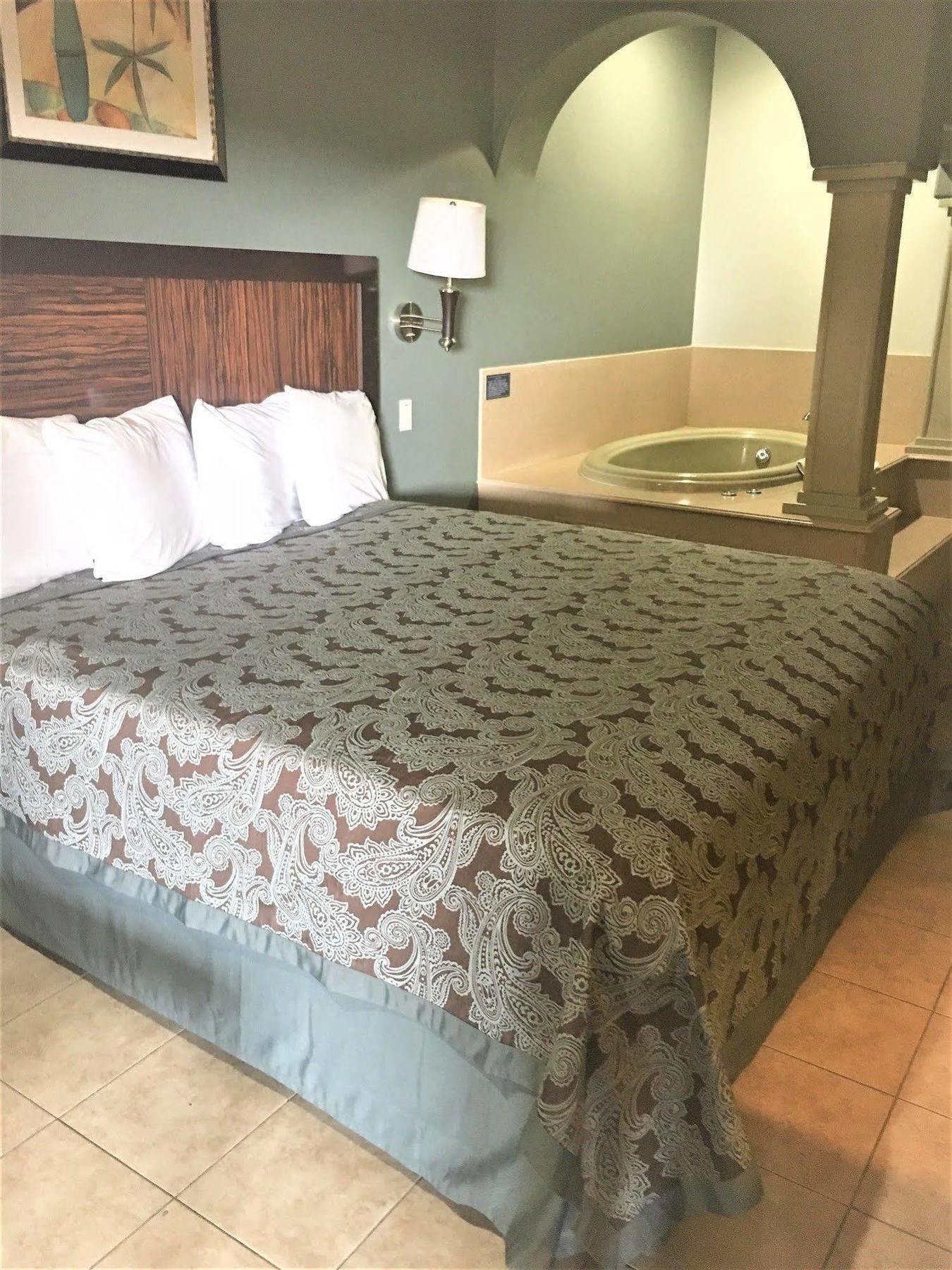 Weslaco Inn - Weslaco/Mercedes Экстерьер фото